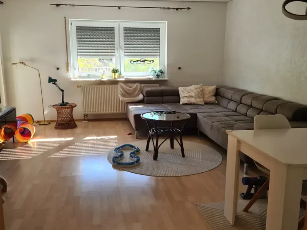 3-Zimmer-Erdgeschosswohnung in Zirndorf, 80 m² mit Balkon, Terrasse & Garage