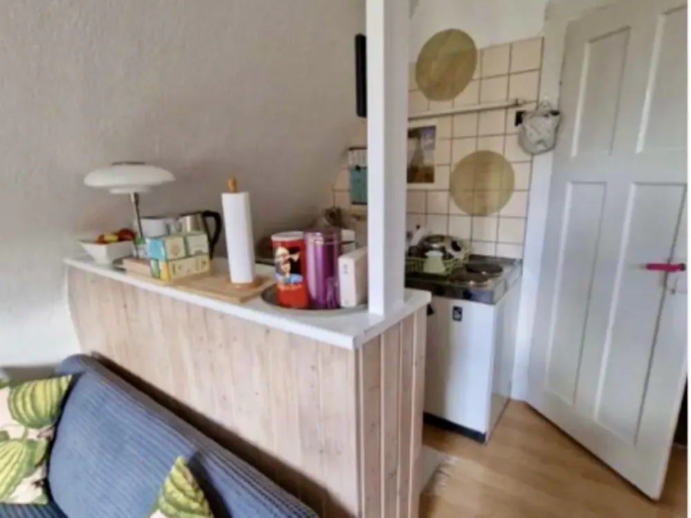 Charmantes 1,5-Zimmer-Altbau-Apartment, ca. 34 m²
