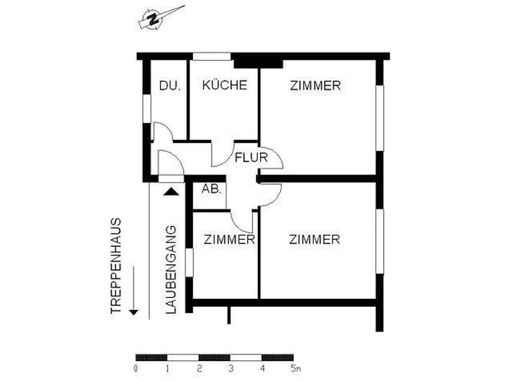 Renovated 2.5-Room Apartment with Balcony