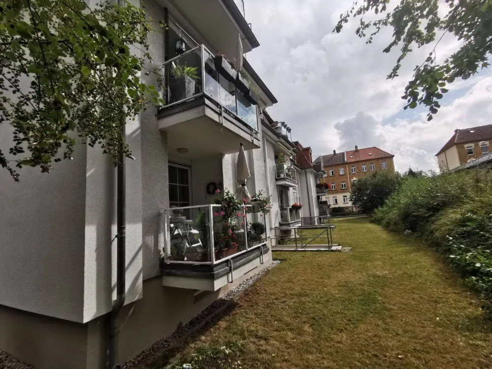 Tolle 2-Raumwohnung mit Westbalkon und Stellplatz in ruhiger Lage!