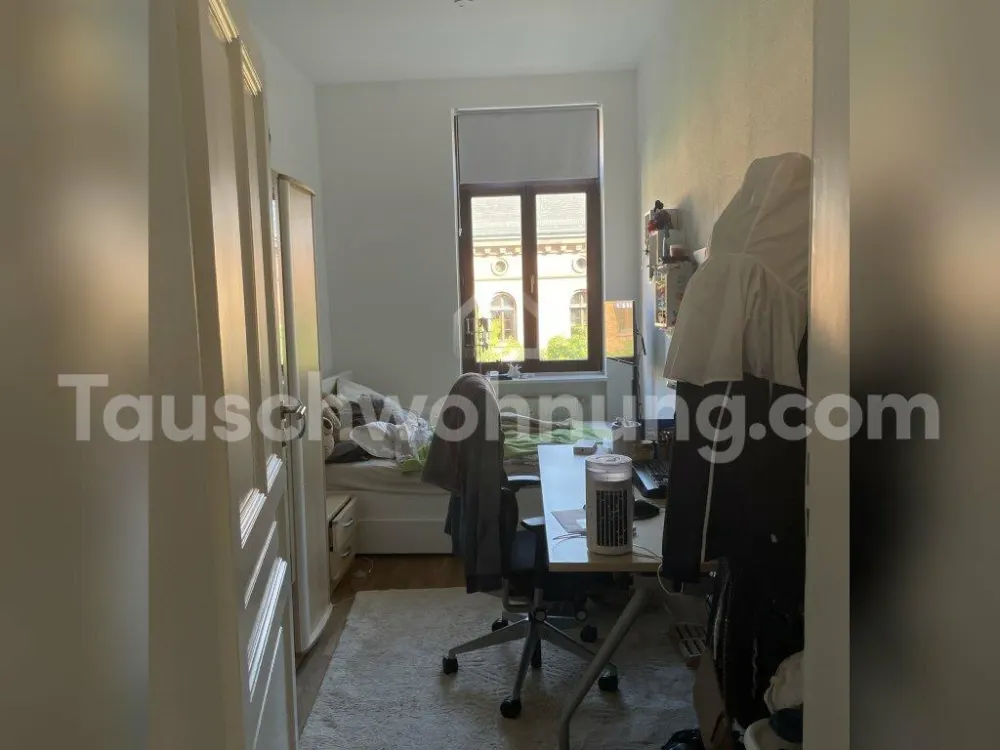 [TAUSCHWOHNUNG] 3-Zimmer-Wohnung abzugeben, suche eine kleinere Wohnung