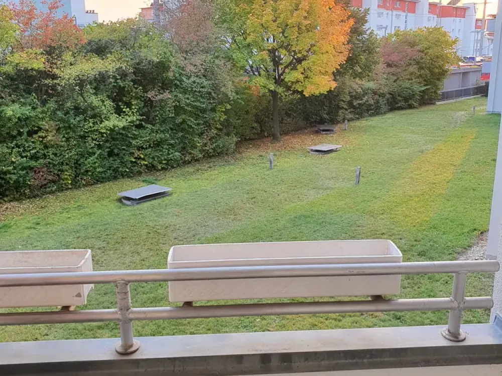 Helles Apartment mit Südbalkon, Einbauküche