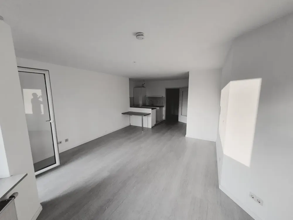 Helles Apartment mit Südbalkon, Einbauküche