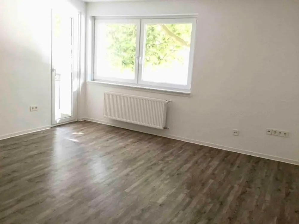 Renovierte 3-Zimmer-Wohnung mit Balkon