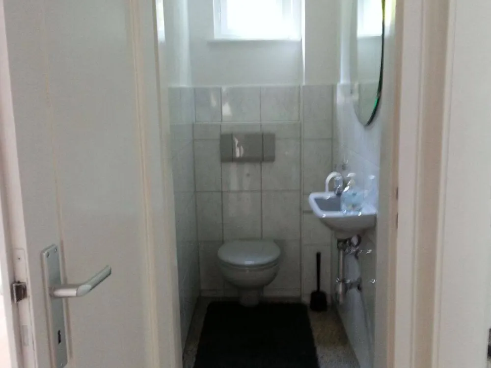 3 ZKB mit speratem WC in schöner Lage am Brasselsberg, auch geeignet für Agentur, Büro, oder Monteure