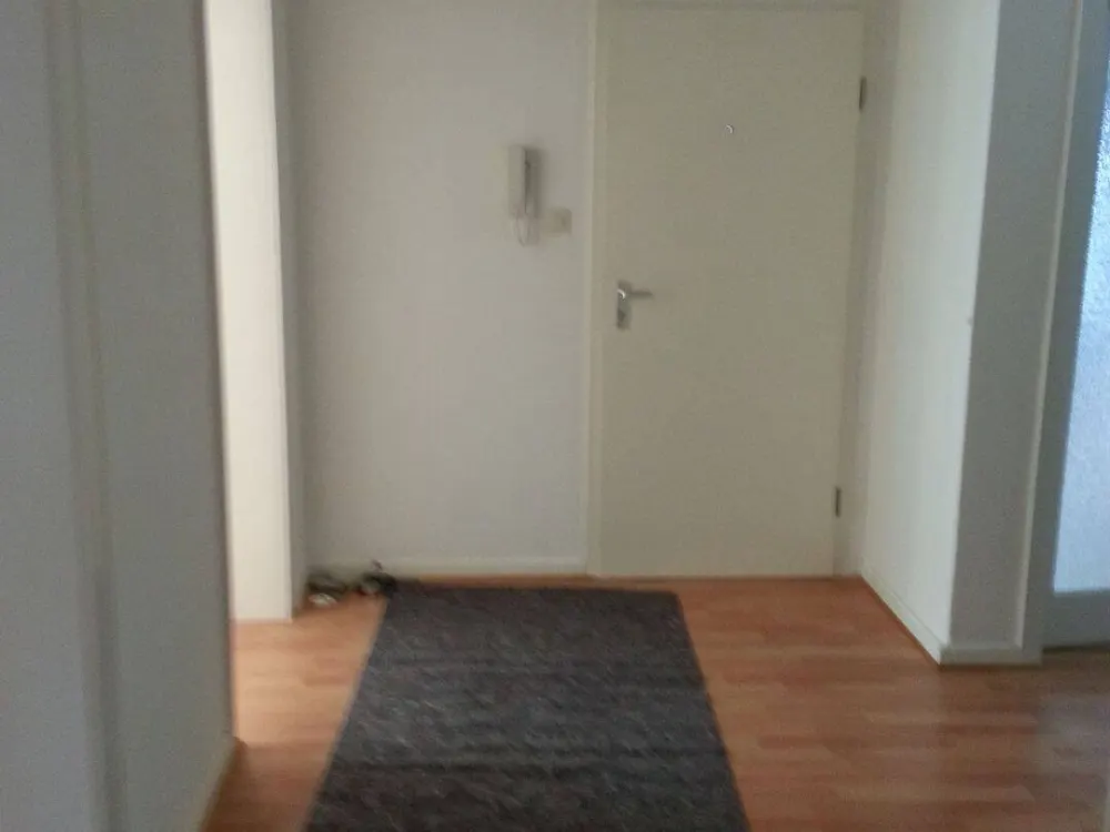 3 ZKB mit speratem WC in schöner Lage am Brasselsberg, auch geeignet für Agentur, Büro, oder Monteure