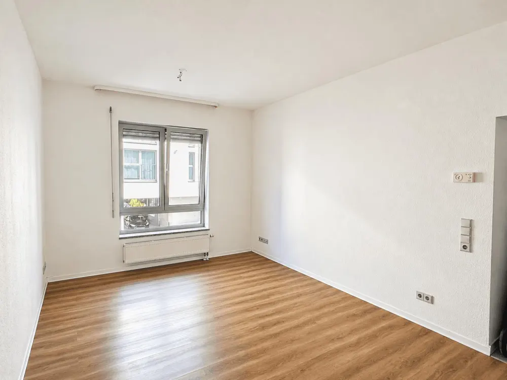 Schöne 2 Zimmer Wohnung in zentraler Lage von Alt-Saarbrücken