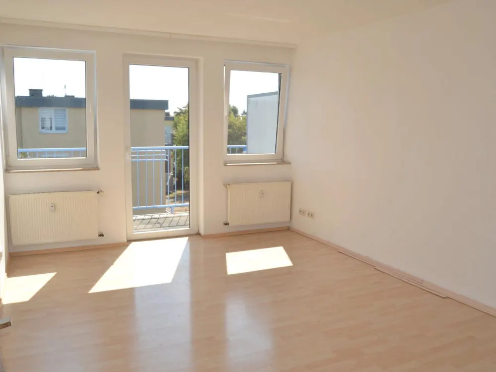 Dachgeschoss-Appartment mit Sonnenbalkon // Wohnung in Wesseling
