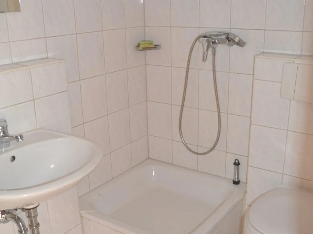 Dachgeschoss-Appartment mit Sonnenbalkon // Wohnung in Wesseling