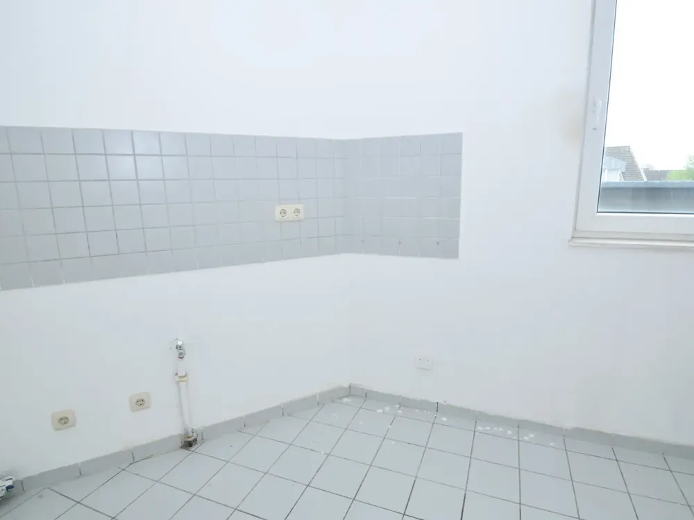 Wohnen und Arbeiten in heller 2-Zimmer-Wohnung mit individuellem Schnitt!
