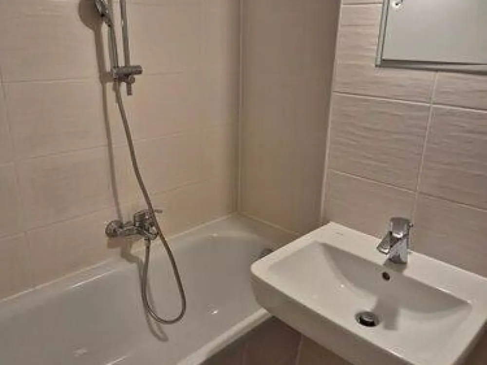 Freie 1Raumwohnung im 4. Obergeschoss mit EBK