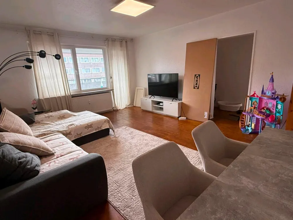 2,5-3 Zimmer Wohnung