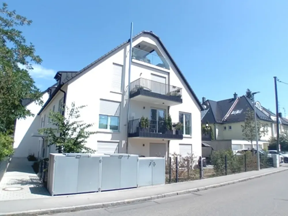 living smart - Exklusive Erdgeschoss-Wohnung mit 5 Zimmern und Gartenanteil