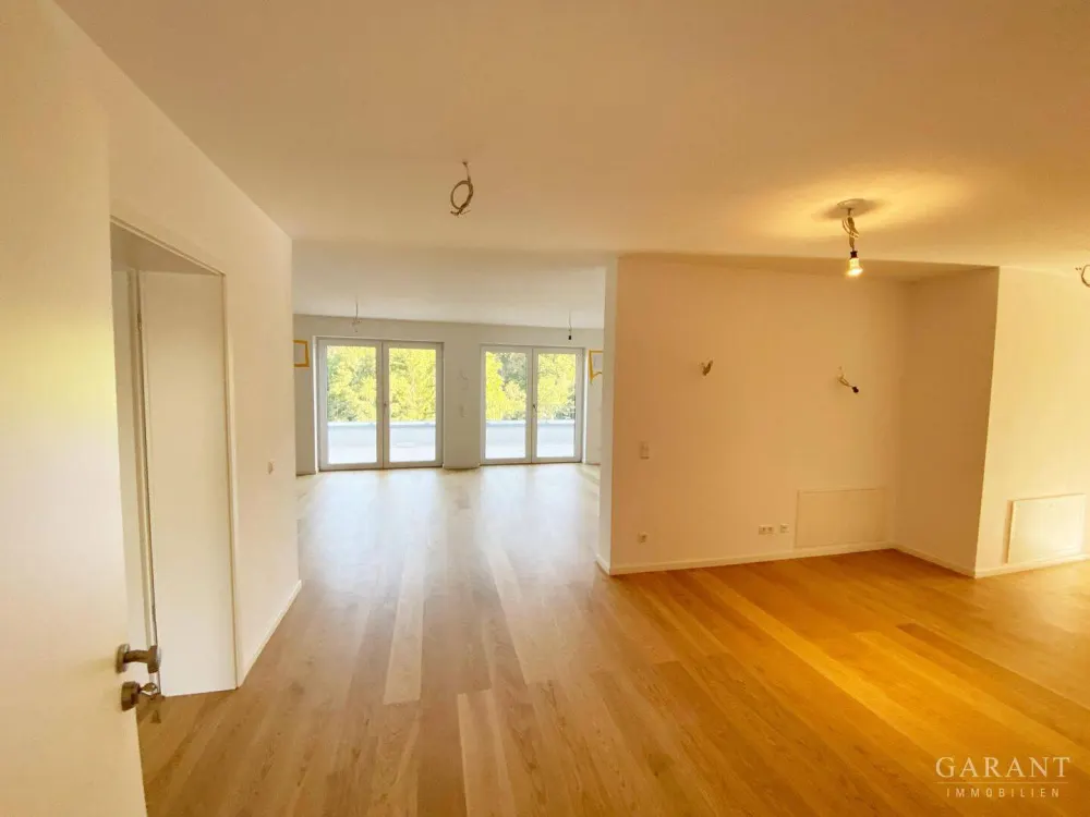 Dream Home in Botnang - Extremely Representative and Modern Apartment!