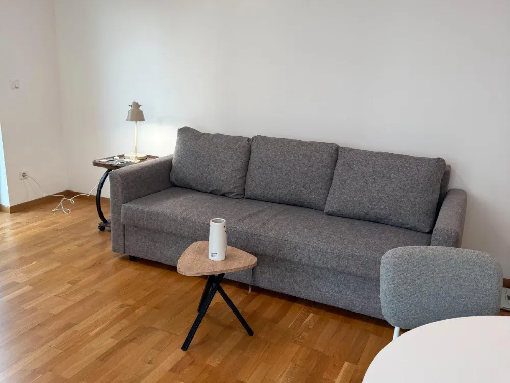 Moderne 2-Zimmer-Wohnung mit großem Balkon in Frankfurt-Nied