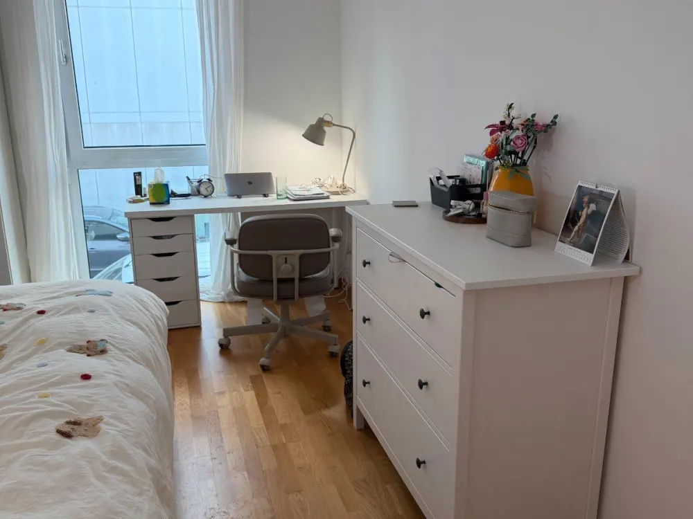 Moderne 2-Zimmer-Wohnung mit großem Balkon in Frankfurt-Nied