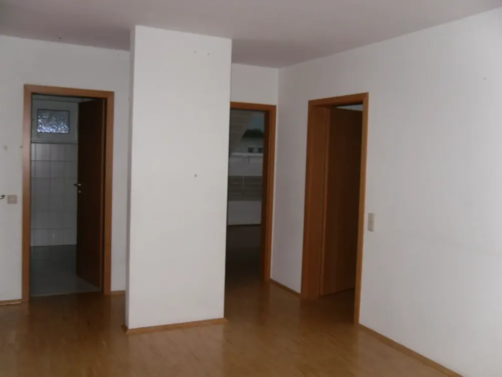 4-Room Apartment with Balcony and Fitted Kitchen in Eggenstein (KA)
