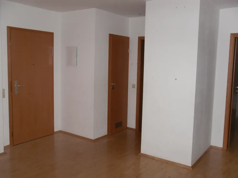4-Room Apartment with Balcony and Fitted Kitchen in Eggenstein (KA)