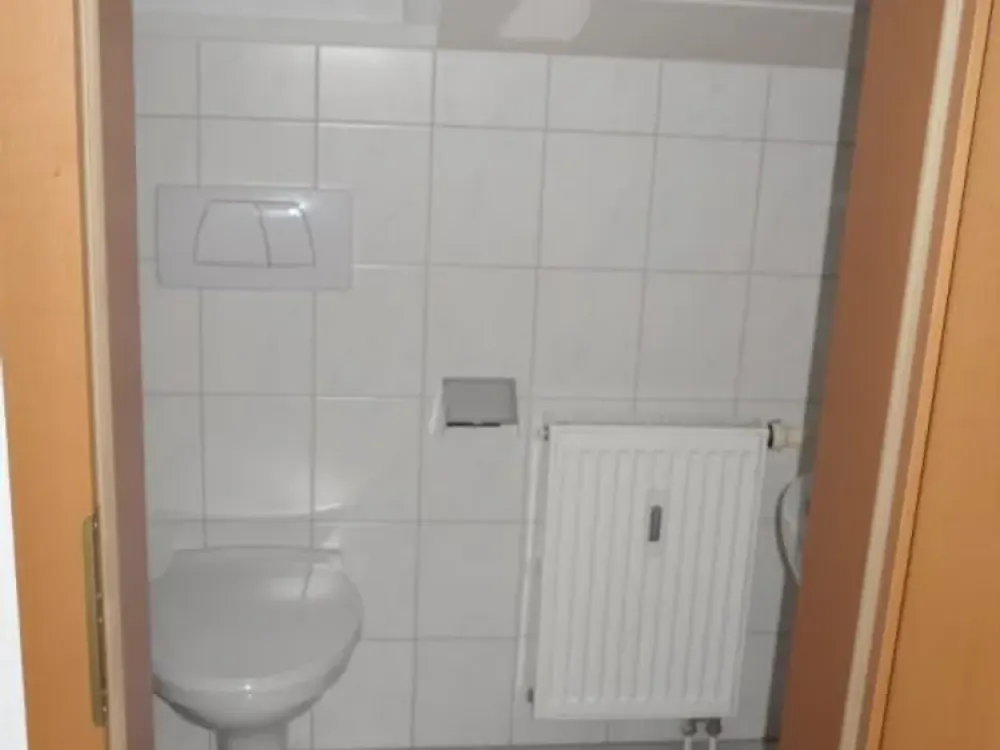 4-Room Apartment with Balcony and Fitted Kitchen in Eggenstein (KA)