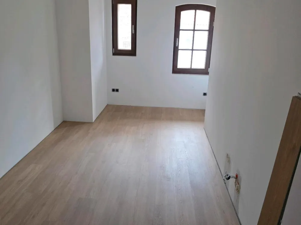 3 Zimmerwohnung, Erstbezug in einem ehemaligen Ökonomiegebäude