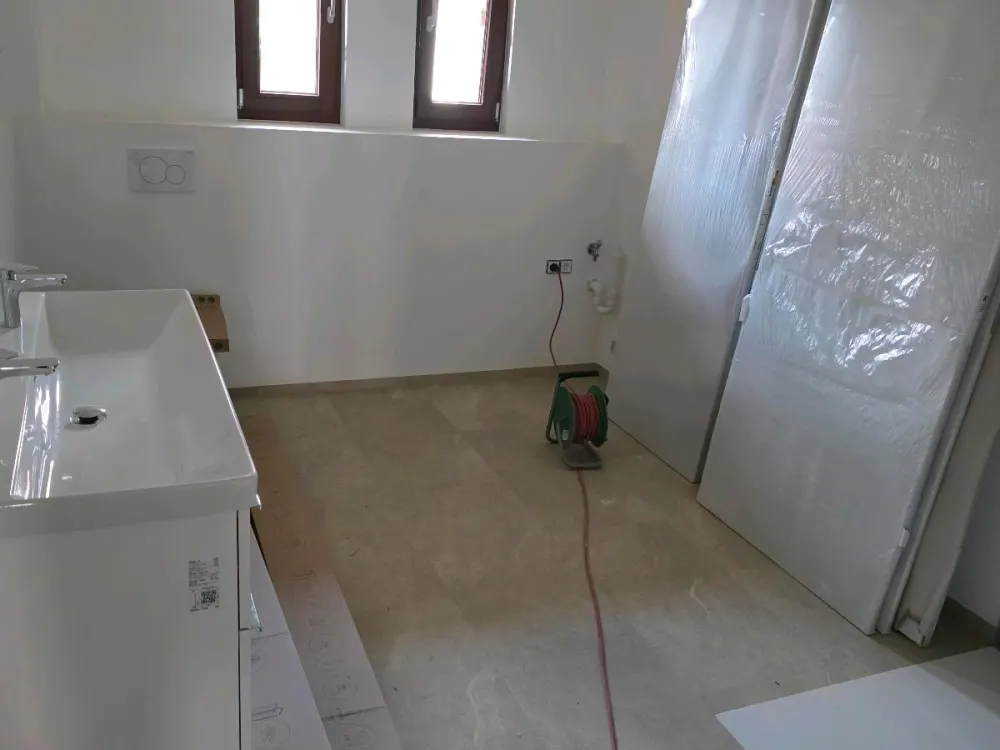 3 Zimmerwohnung, Erstbezug in einem ehemaligen Ökonomiegebäude