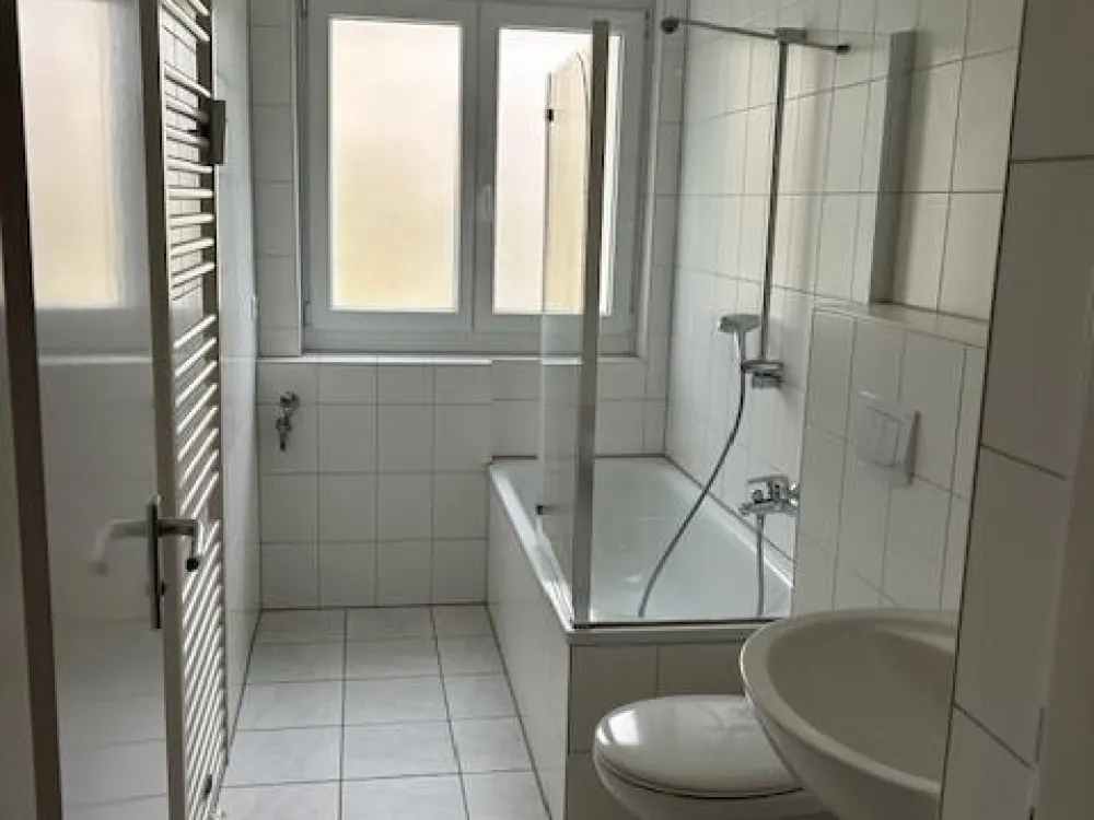 Einladende 3-Zimmer Wohnung mit Balkon! - OHNE Stellplatz