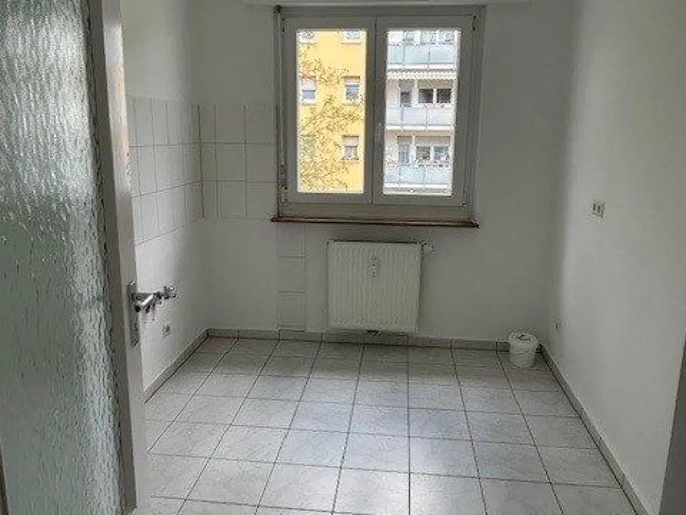 Einladende 3-Zimmer Wohnung mit Balkon! - OHNE Stellplatz