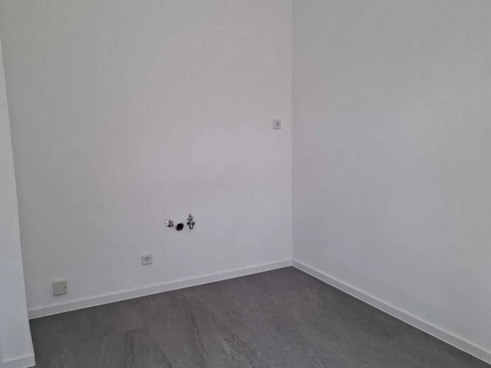 3-room apartment in a renovated Gründerzeit building near Erfurt city center
