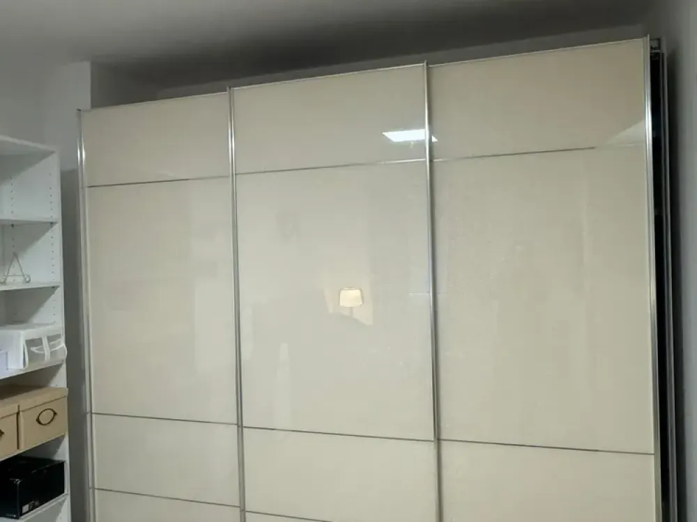 Neuwertige und voll möblierte 2-Zimmer-Wohnung mit Balkon und Einbauküche in Hannover/Nordstadt