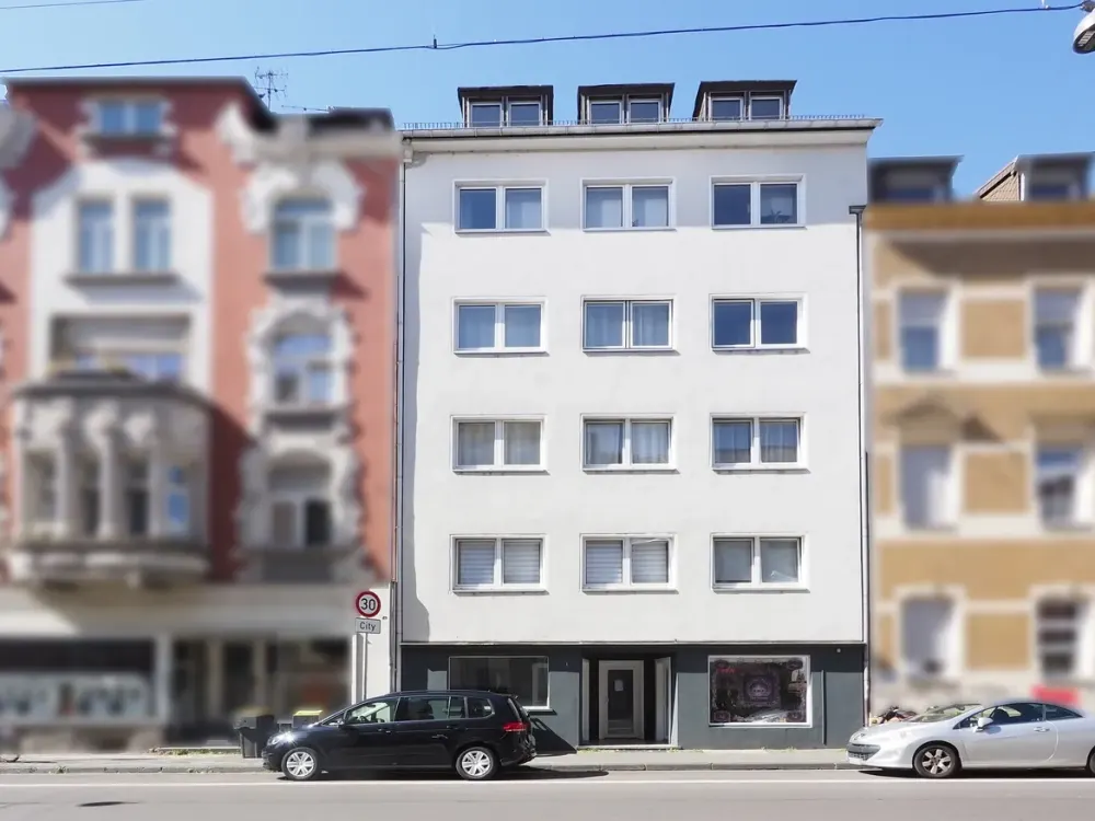 Helle Vier-Zimmer-Dachgeschosswohnung in St.Johann!