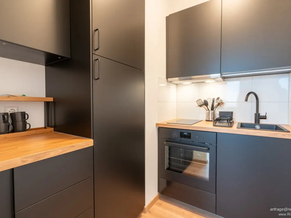 RIDA FLATS - Cologne-CITY! All in plus! AAA Location + DOM + HBF + Lift + WIFI + First occupancy + Renovated