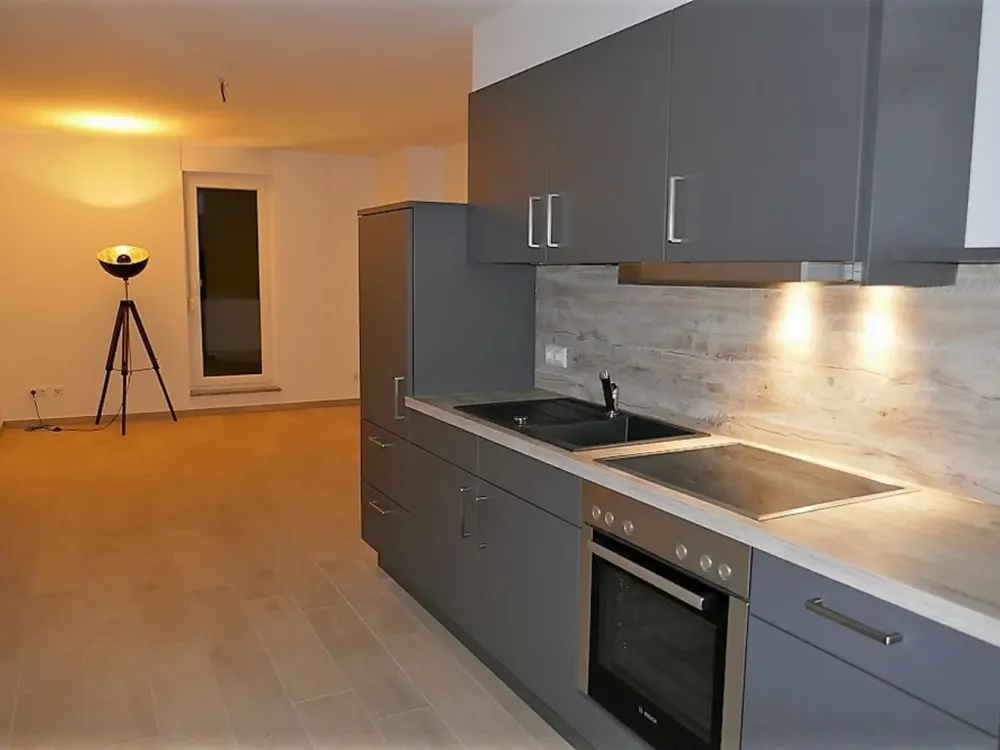 Singlewohnung- Endetage - große Dachterrasse, Fahrstuhl, Energieeffizient, TG, ruhige Lage