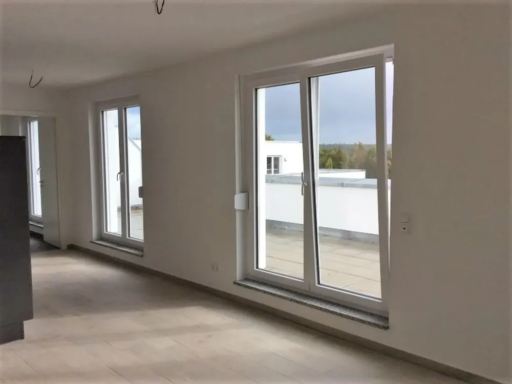 Singlewohnung- Endetage - große Dachterrasse, Fahrstuhl, Energieeffizient, TG, ruhige Lage