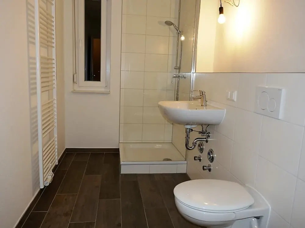 Singlewohnung- Endetage - große Dachterrasse, Fahrstuhl, Energieeffizient, TG, ruhige Lage