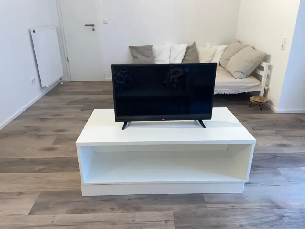 Mitten in STUTTGART ! Wunderschöne vollmöbilierte Studioapartments zur Miete mit Terrasse