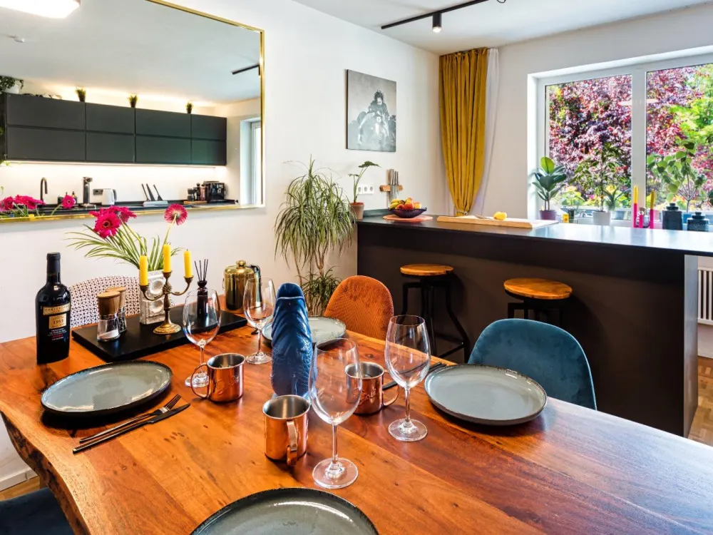 Untermiete 3-Zimmer Wohnung in München Mitte Oktober - April