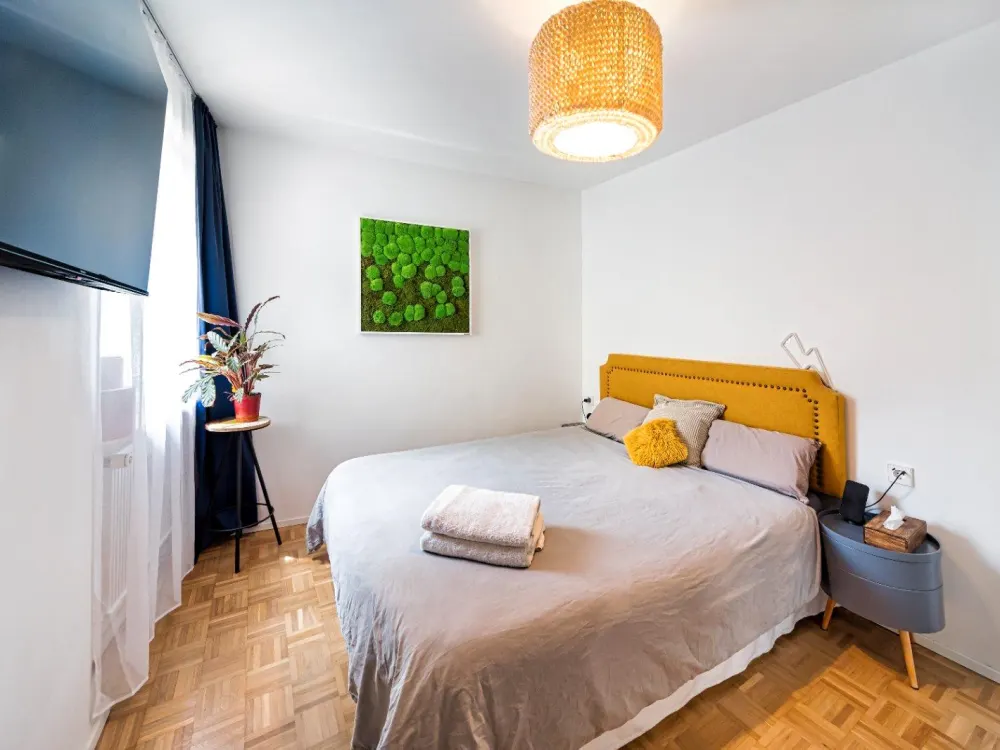 Untermiete 3-Zimmer Wohnung in München Mitte Oktober - April