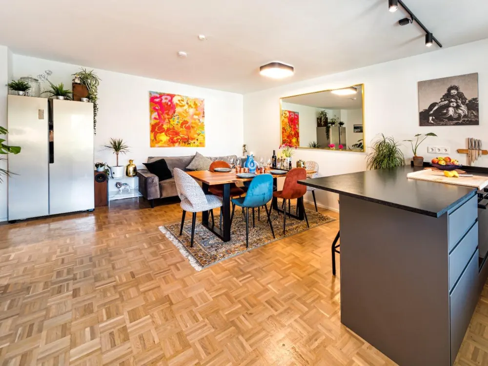 Untermiete 3-Zimmer Wohnung in München Mitte Oktober - April