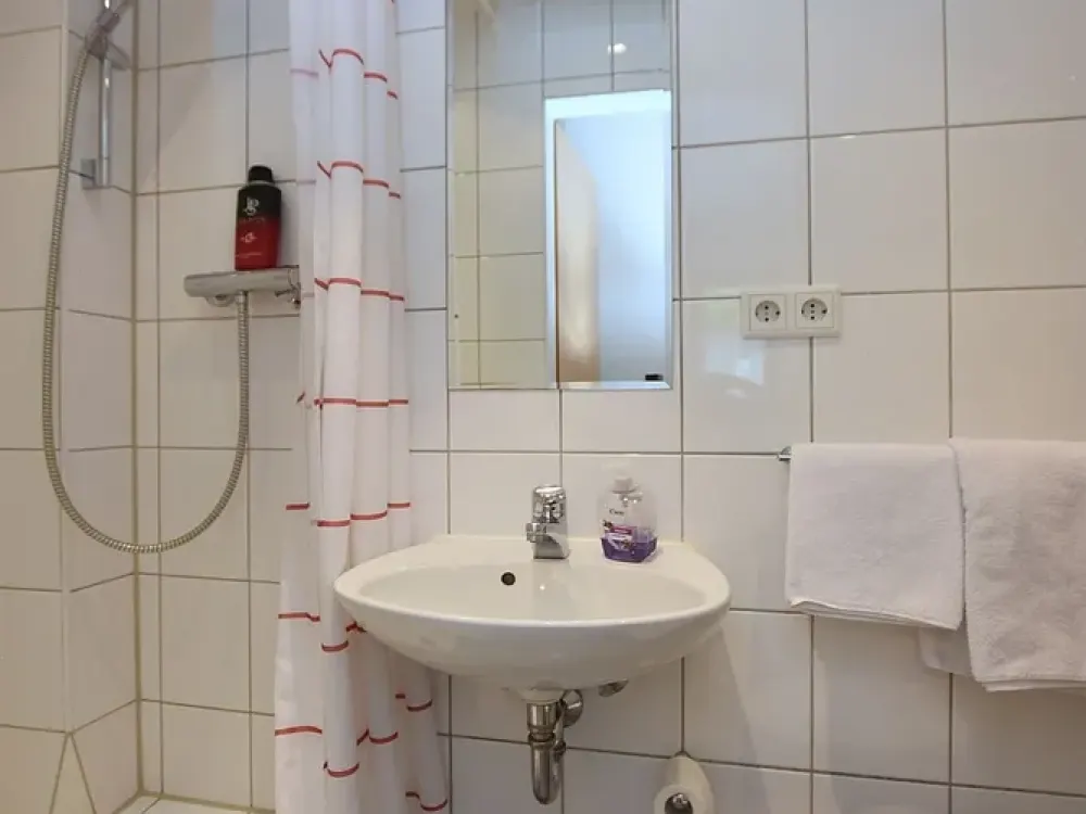 Schön möblierte Wohnung mit Reinigungsservice in Stuttgart Münster