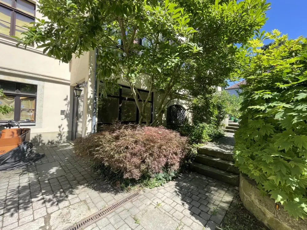 ElbBlick- 3 Raum Wohnung mit Terrasse in idyllischer Lage