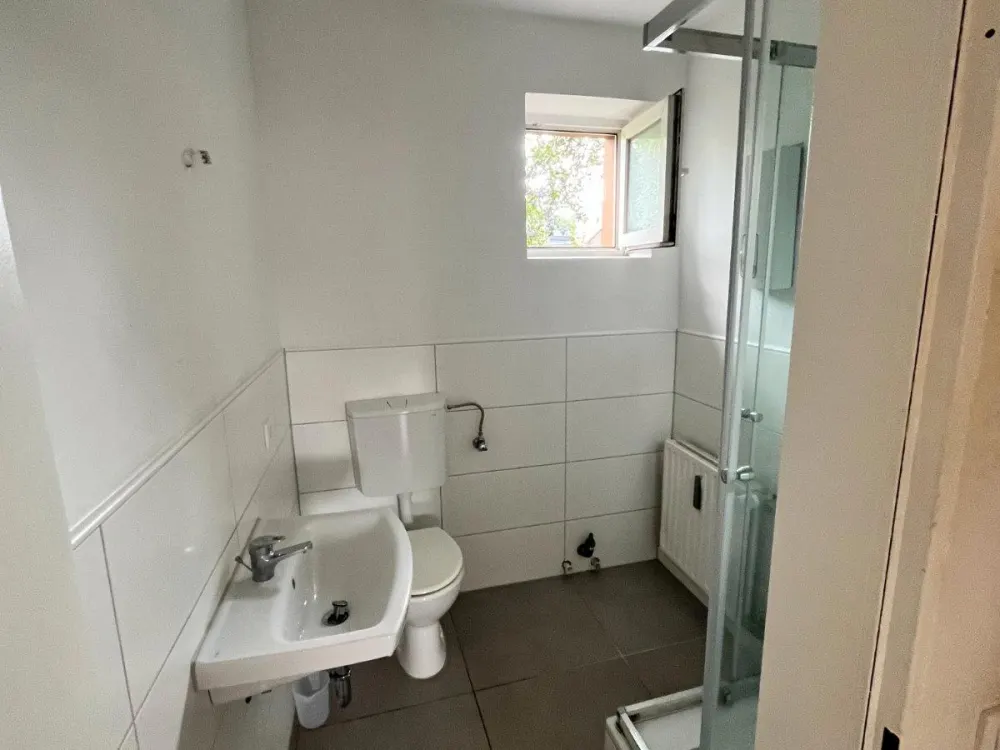 Helle & Moderne 2,5 Zimmer Wohnung mit Einbauküche