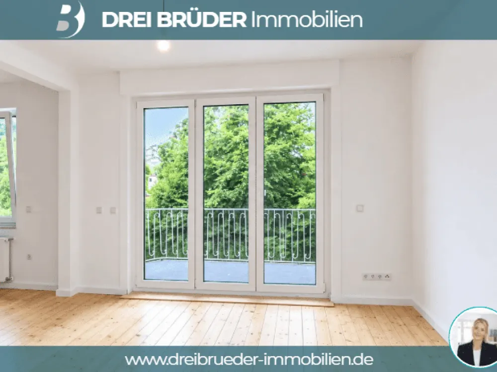 Completely Renovated Apartment with Balcony in Kreuzviertel