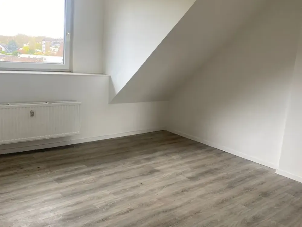Charmante Dachgeschosswohnung, 3 Zimmer auf ca. 80 m²