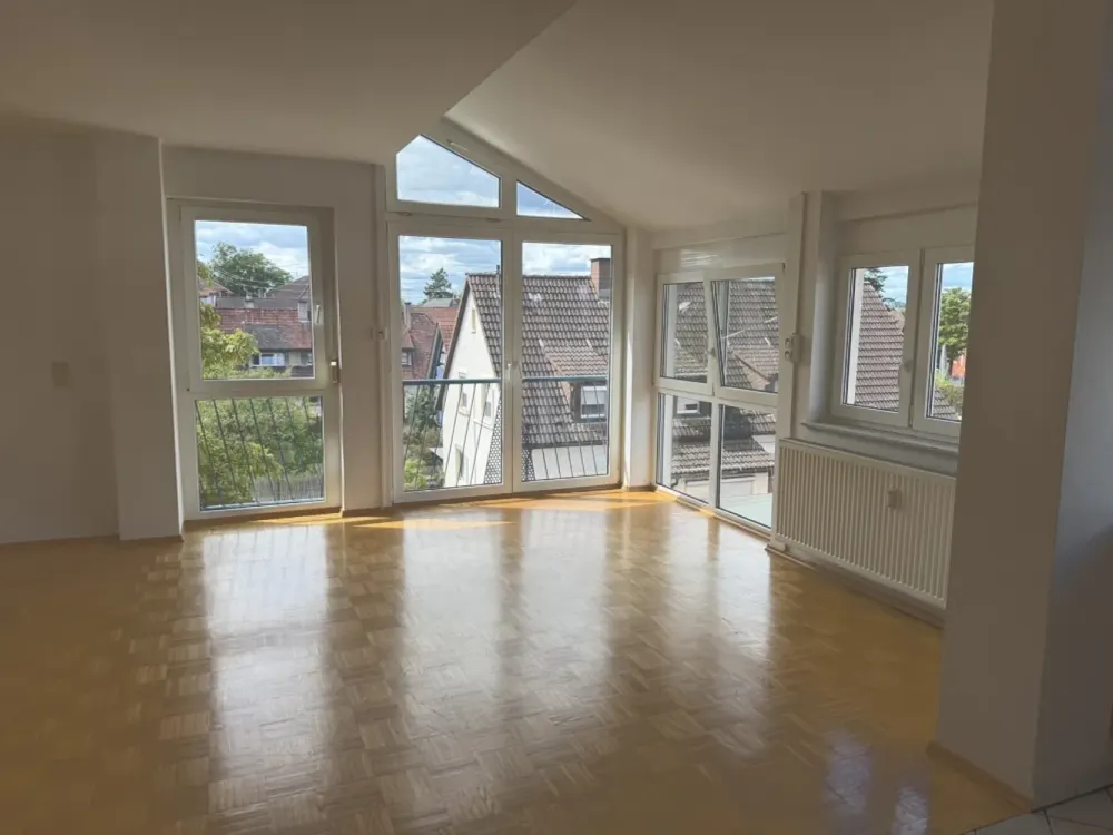 Lichtdurchflutete Maisonettewohnung, die einfach jeden begeistert!
