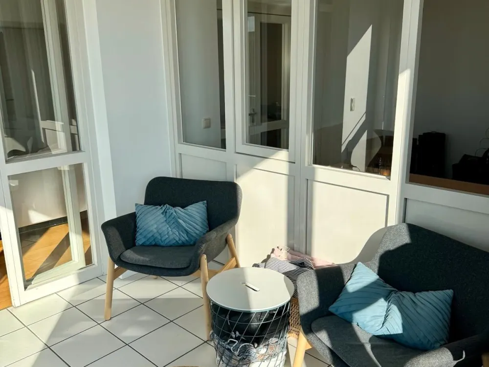 Möblierte Dachterrassenwohnung mit Alpenblick zur Zwischenmiete
