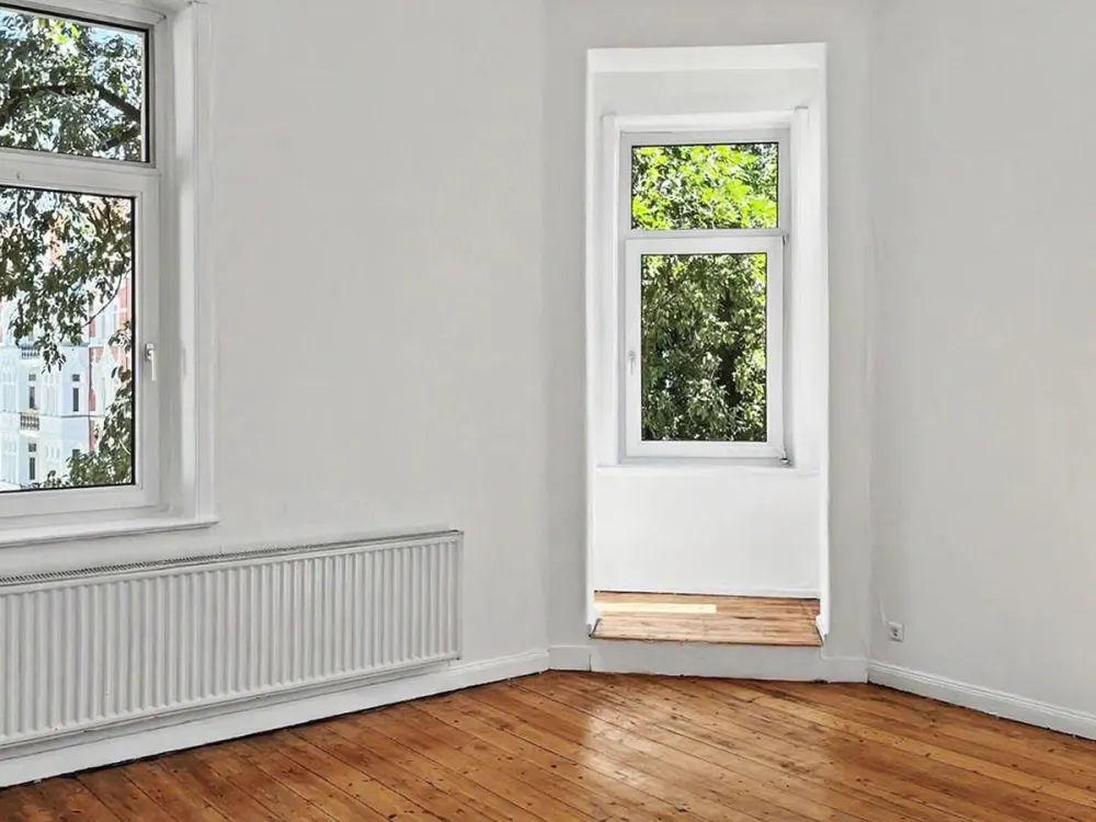 Großzügige 5-Zimmer-Altbauwohnung mit Balkon und viel Platz