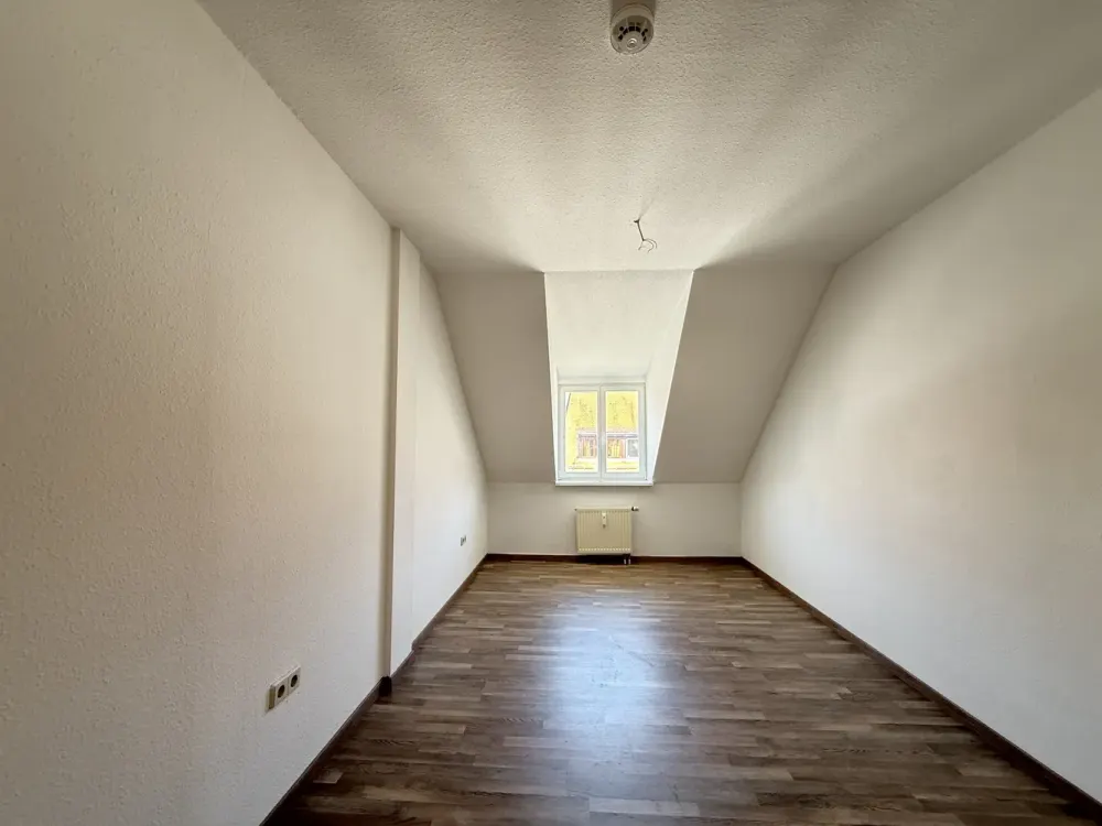 Charmante Dachgeschosswohnung in zentraler Lage!