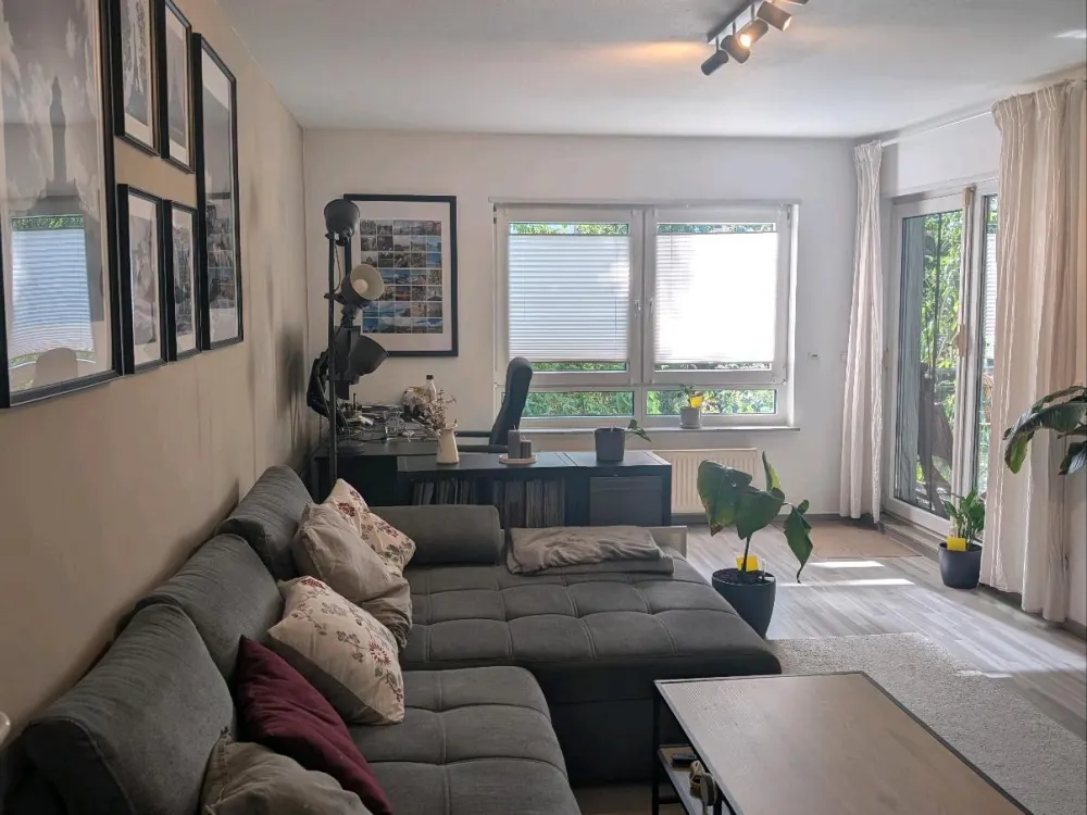 Helle möblierte 3-Zimmerwohnung mit Balkon - befristet 1.1.-30.6.