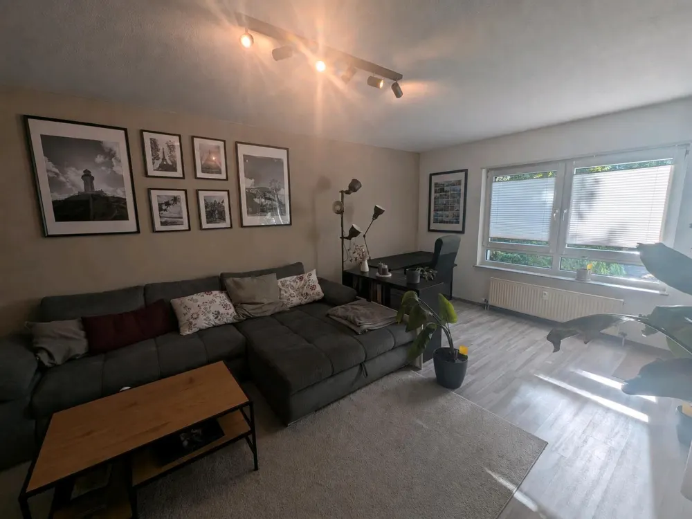 Helle möblierte 3-Zimmerwohnung mit Balkon - befristet 1.1.-30.6.