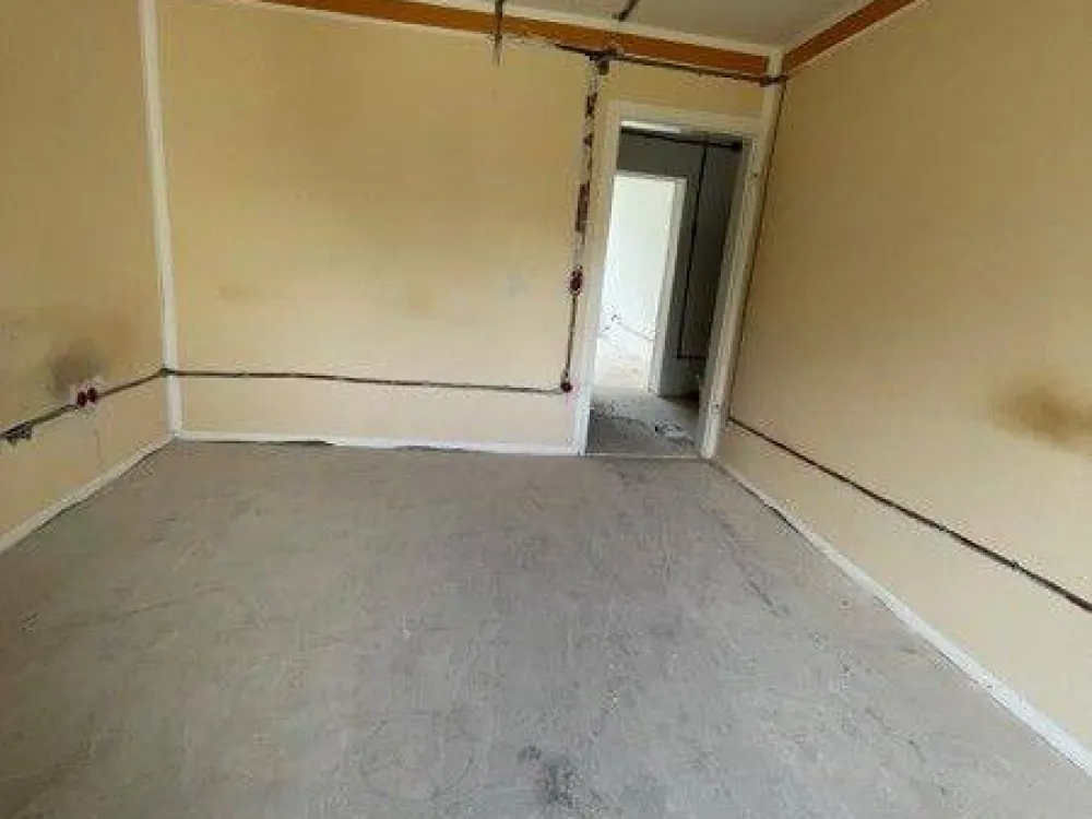 Your Future - Your Apartment: Newly Renovated 2-Room Apartment in Freimann